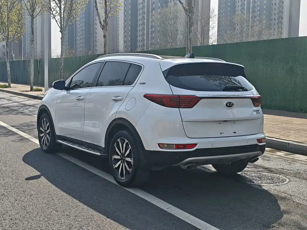 Kia Kia KX5 2016 1.6T Automatic AWD Premium 2018 - thumbnail 4