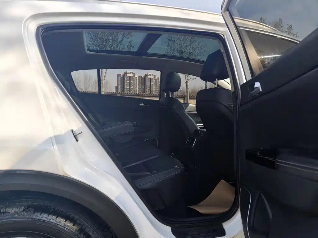 Kia Kia KX5 2016 1.6T Automatic AWD Premium 2018 - thumbnail 12