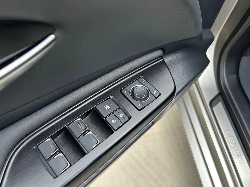 Lexus Lexus ES 300h 2020 Premium Edition 2021 - thumbnail 9