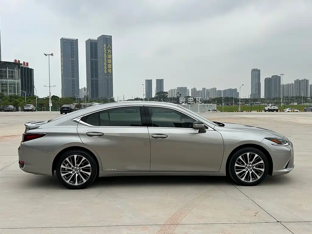 Lexus Lexus ES 300h 2020 Premium Edition 2021 - thumbnail 27