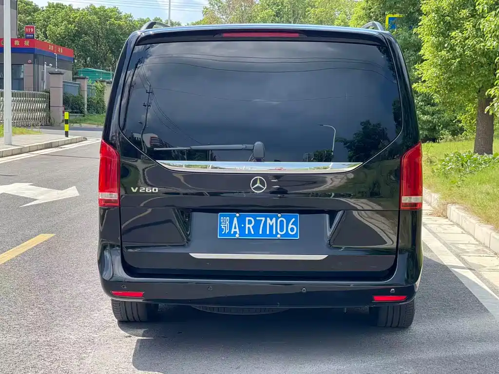 Mercedes-Benz Mercedes-Benz V-Class 2022 V 260 Exclusive Edition 2022 - thumbnail 5