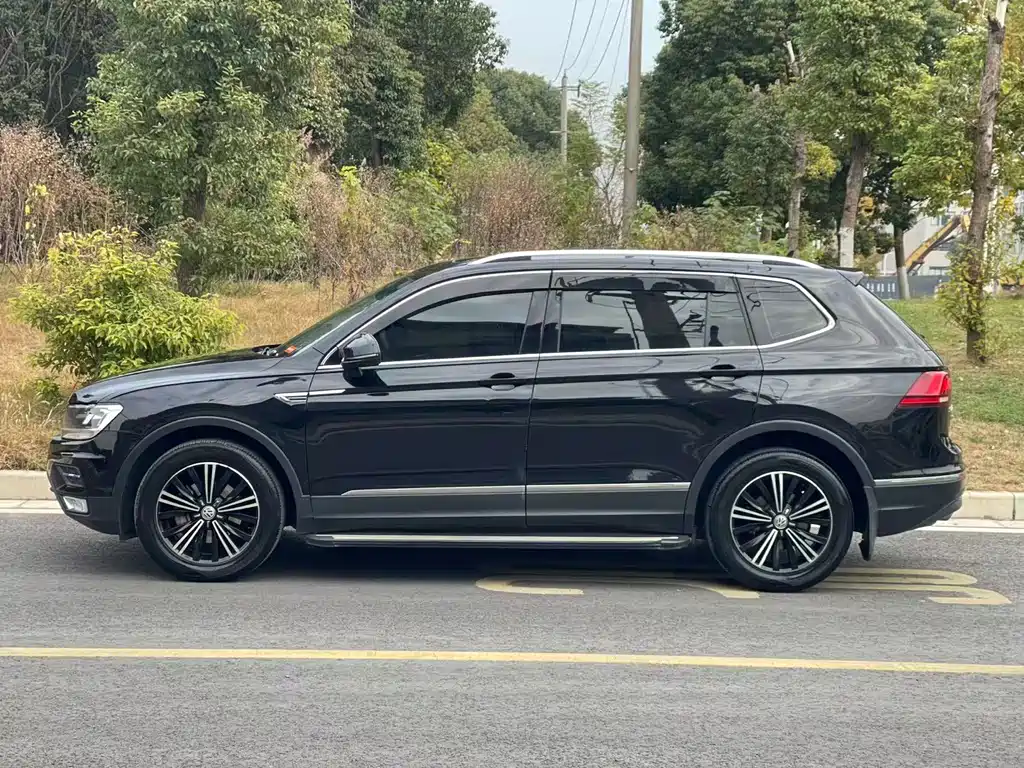 Volkswagen Volkswagen Tiguan L 2019 330TSI Automatic 2WD Panoramic Comfort Edition China VI 2020 - thumbnail 7