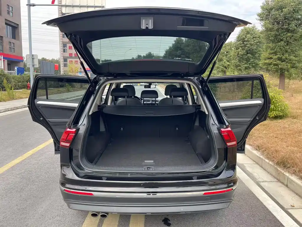 Volkswagen Volkswagen Tiguan L 2019 330TSI Automatic 2WD Panoramic Comfort Edition China VI 2020 - thumbnail 14