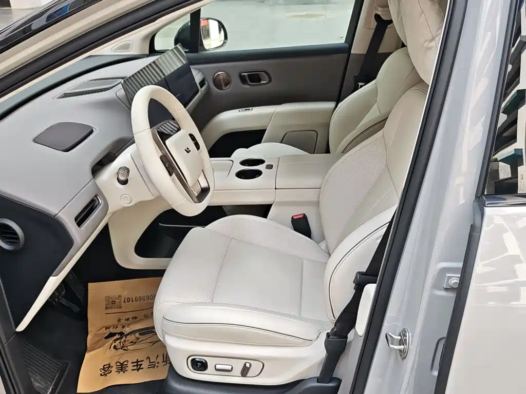 Li Auto Li Auto i8 2025 Standard Edition 2025 - thumbnail 5