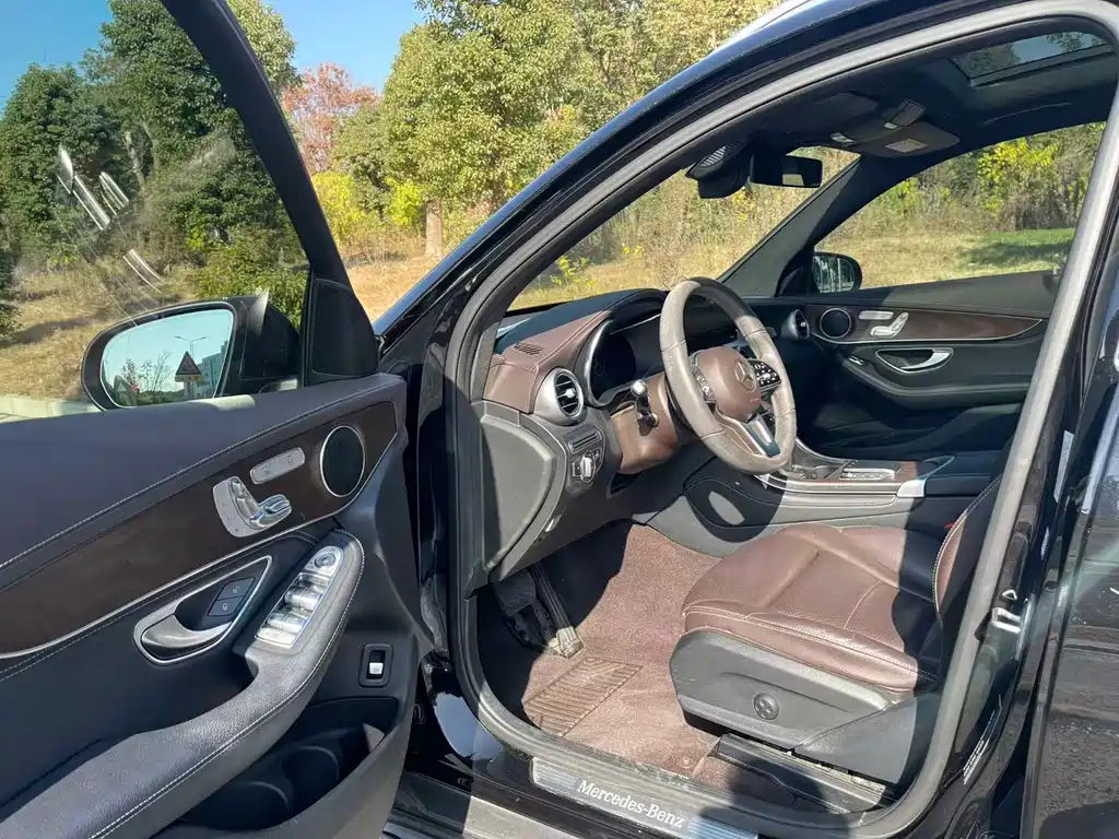 Mercedes-Benz Mercedes-Benz GLC 2020 Facelift GLC 300 L 4MATIC Sport Edition 2020 - thumbnail 8