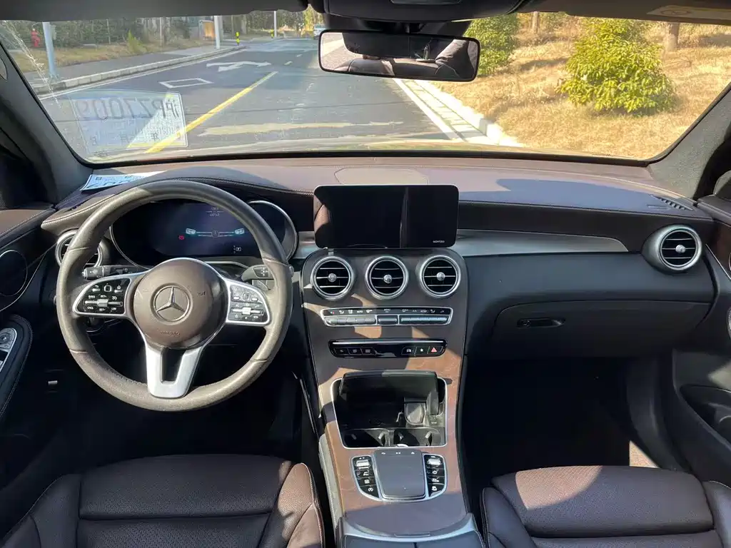 Mercedes-Benz Mercedes-Benz GLC 2020 Facelift GLC 300 L 4MATIC Sport Edition 2020 - thumbnail 11