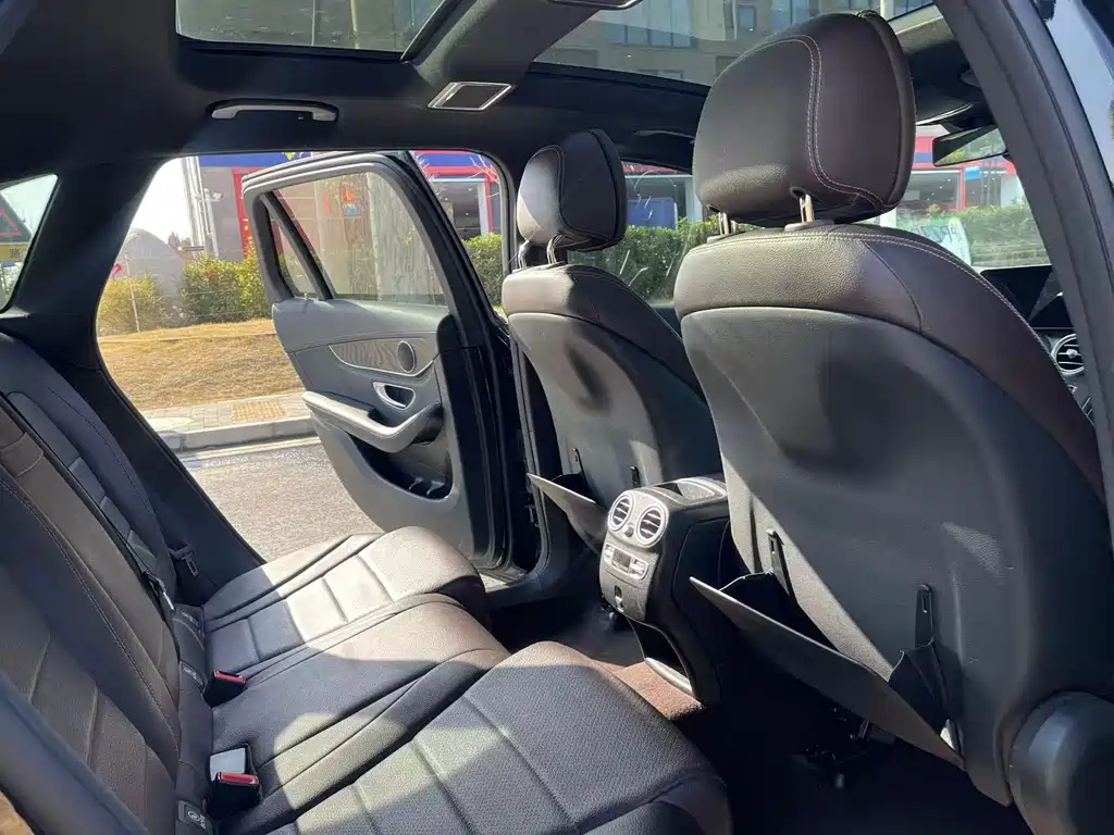 Mercedes-Benz Mercedes-Benz GLC 2020 Facelift GLC 300 L 4MATIC Sport Edition 2020 - thumbnail 13