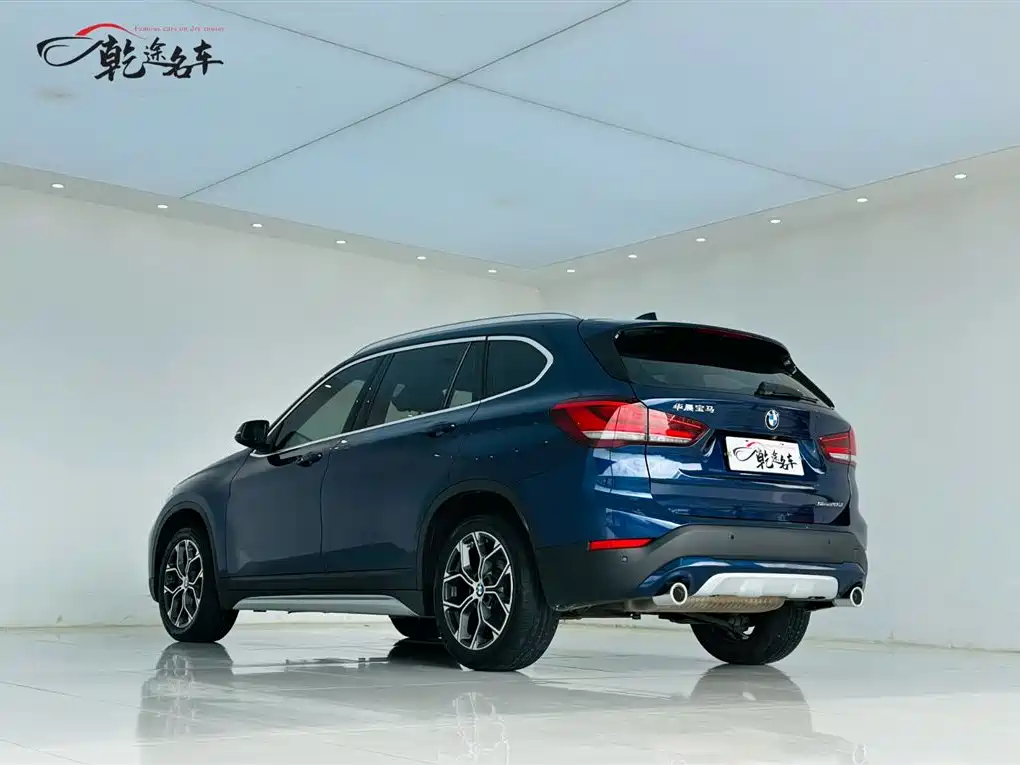 BMW BMW X1 2020 sDrive20Li Premium Model 2020 - thumbnail 5
