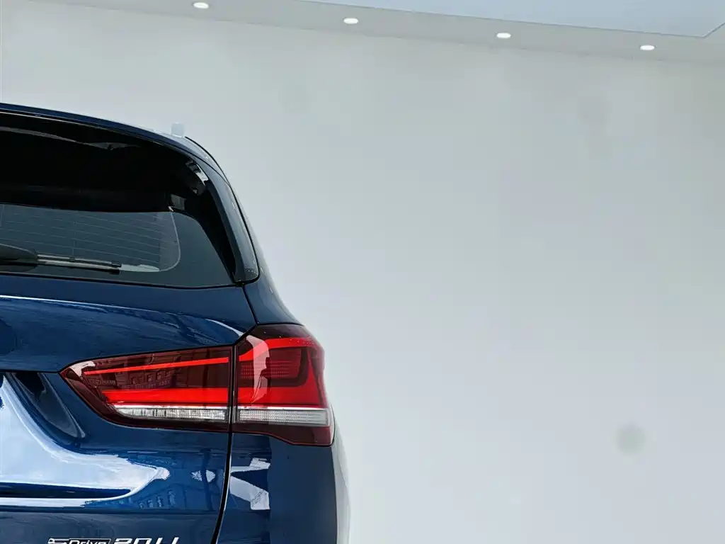BMW BMW X1 2020 sDrive20Li Premium Model 2020 - thumbnail 11