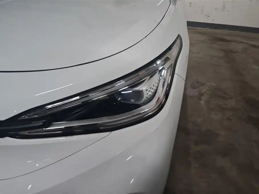 Volkswagen ID.4 X 2025 Smart Outstanding Edition 2025 - thumbnail 5