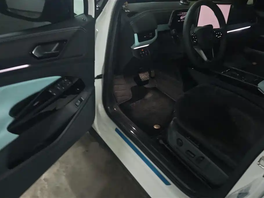 Volkswagen ID.4 X 2025 Smart Outstanding Edition 2025 - thumbnail 9