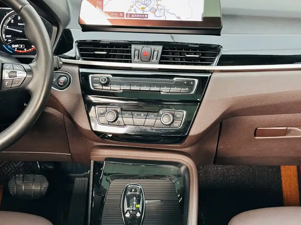 BMW BMW X1 2020 sDrive20Li Premium Model 2020 - thumbnail 17