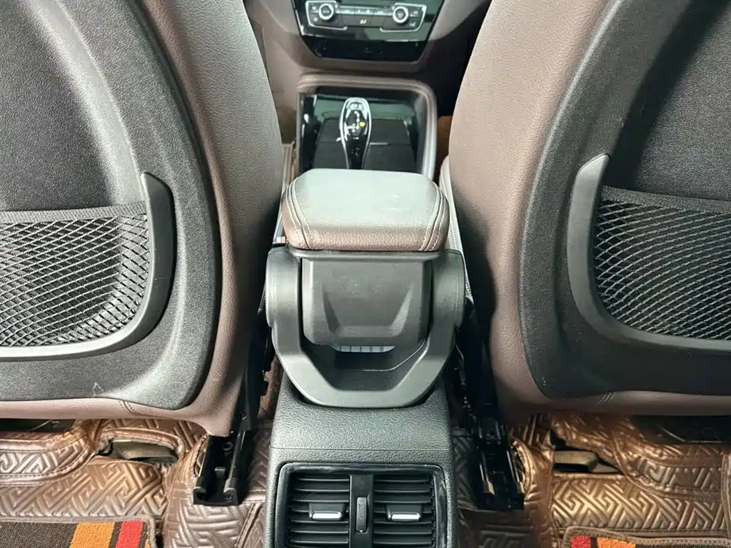 BMW BMW X1 2020 sDrive20Li Premium Model 2020 - thumbnail 19