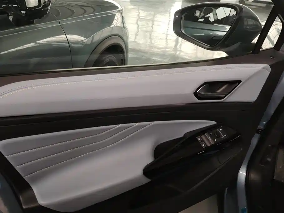 Volkswagen ID.4 X 2025 Smart Pure Intelligent Enjoyment Edition 2024 - thumbnail 7