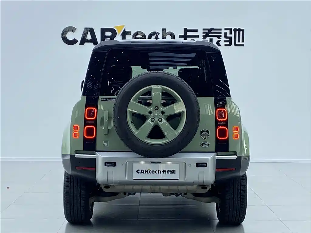 Land Rover Land Rover Defender 2023 110 3.0T P400 75th Anniversary Legend Edition 2023 - thumbnail 4
