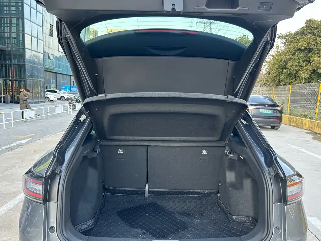 Volkswagen ID.4 X 2024 Pure Intelligent Enjoyment Edition 2024 - thumbnail 8