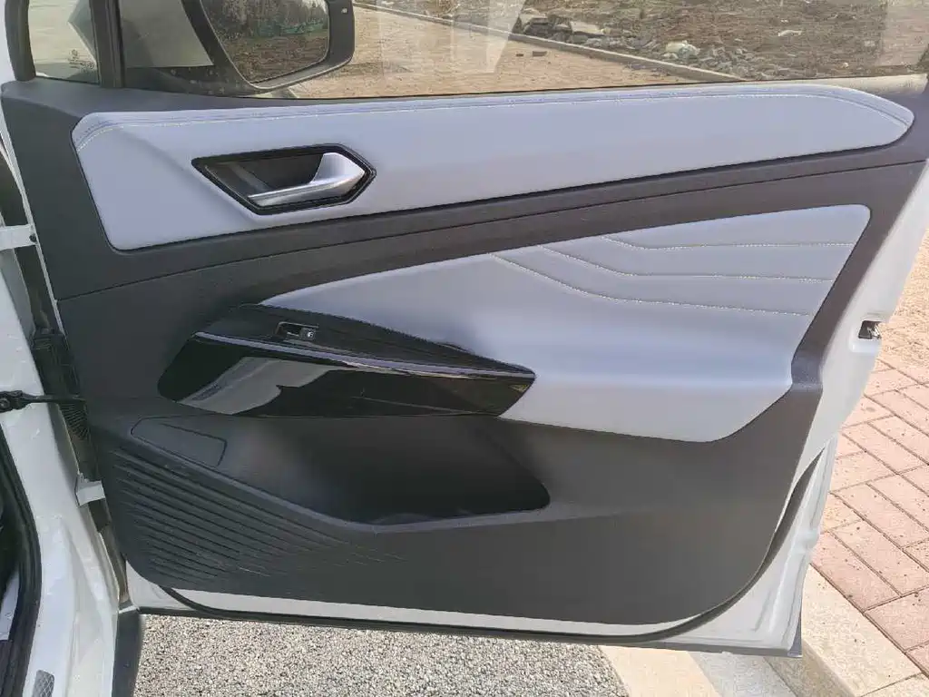 Volkswagen ID.4 X 2025 Smart Pure Intelligent Enjoyment Edition 2025 - thumbnail 15