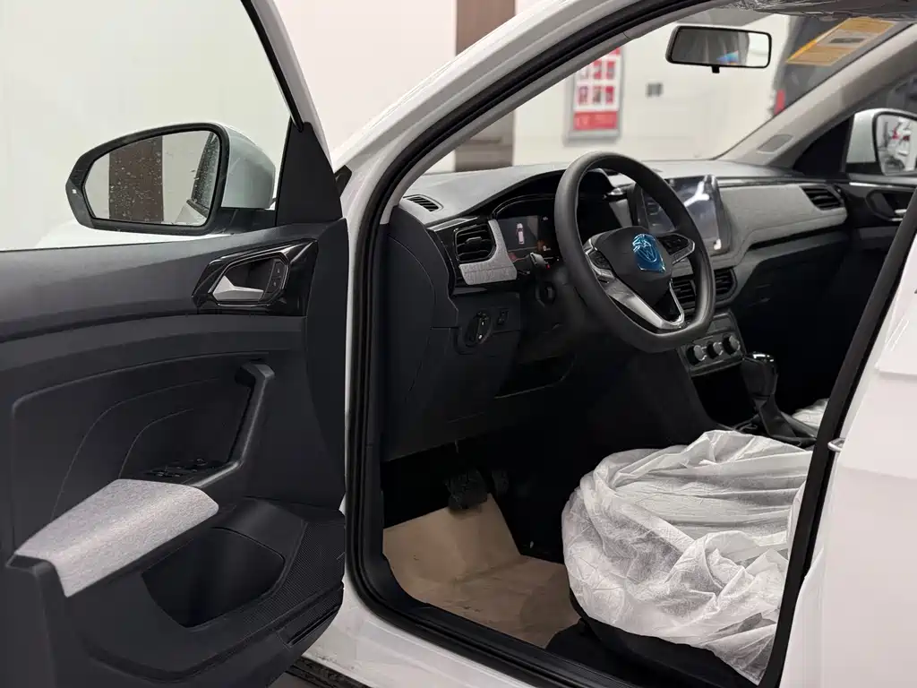 Volkswagen Tharu 2026 New Sharp 1.5L Sharp Advance Edition 2026 - thumbnail 9