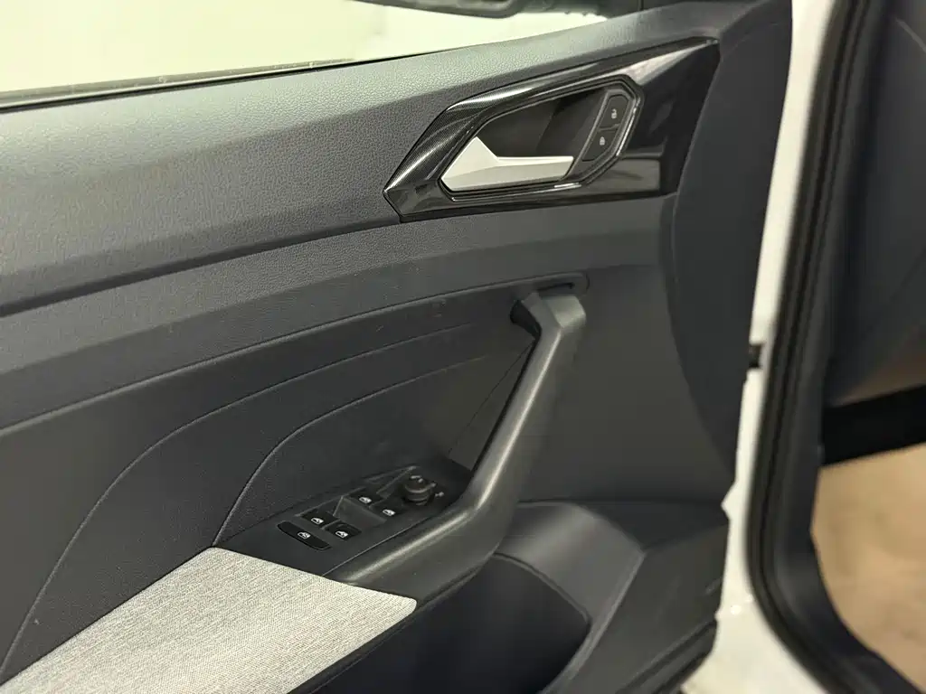 Volkswagen Tharu 2026 New Sharp 1.5L Sharp Advance Edition 2026 - thumbnail 11