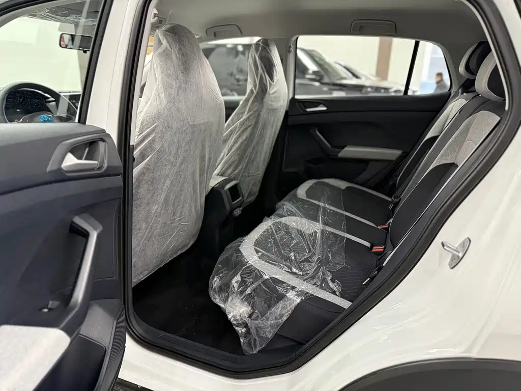 Volkswagen Tharu 2026 New Sharp 1.5L Sharp Advance Edition 2026 - thumbnail 13