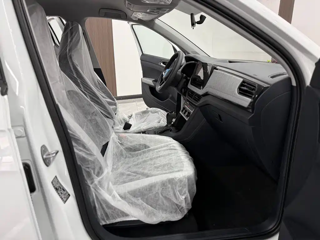 Volkswagen Tharu 2026 New Sharp 1.5L Sharp Advance Edition 2026 - thumbnail 18