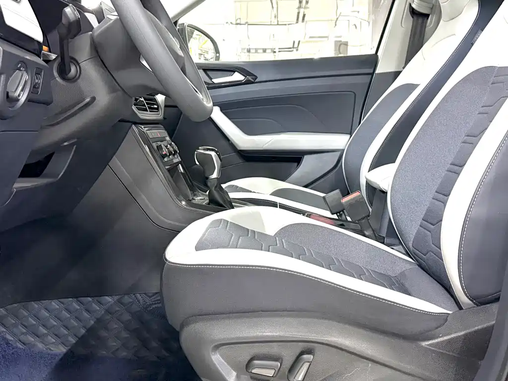 Volkswagen Tharu 2026 New Sharp 1.5L Keen Edition 2025 - thumbnail 8