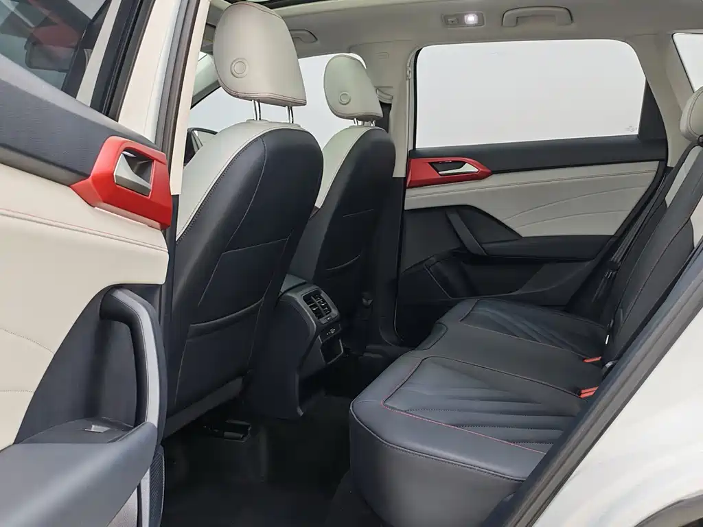Volkswagen Tiguan 2023 300TSI FWD Moon尊 Edition 2023 - thumbnail 8