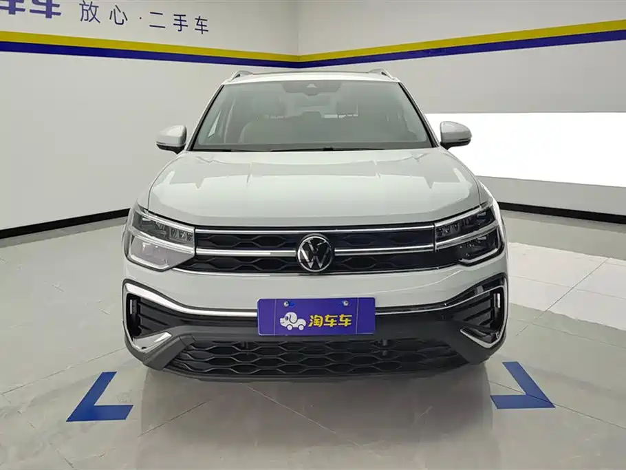 Volkswagen Tharu 2023 300TSI FWD Moonlight Edition 2024 - thumbnail 2