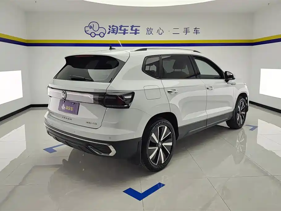 Volkswagen Tharu 2023 300TSI FWD Moonlight Edition 2024 - thumbnail 3