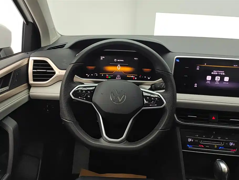 Volkswagen Tharu 2023 300TSI FWD Moonlight Edition 2024 - thumbnail 15
