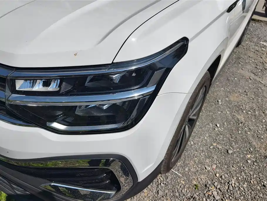 Volkswagen Tharu 2023 300TSI FWD Moonlight Edition 2023 - thumbnail 4
