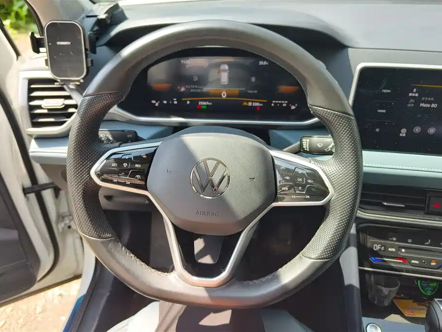 Volkswagen Tharu 2023 300TSI FWD Moonlight Edition 2023 - thumbnail 14