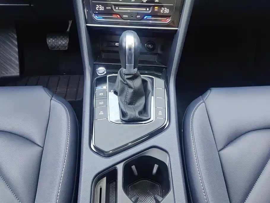 Volkswagen Tiguan 2023 300TSI FWD Full Moon Edition 2023 - thumbnail 15
