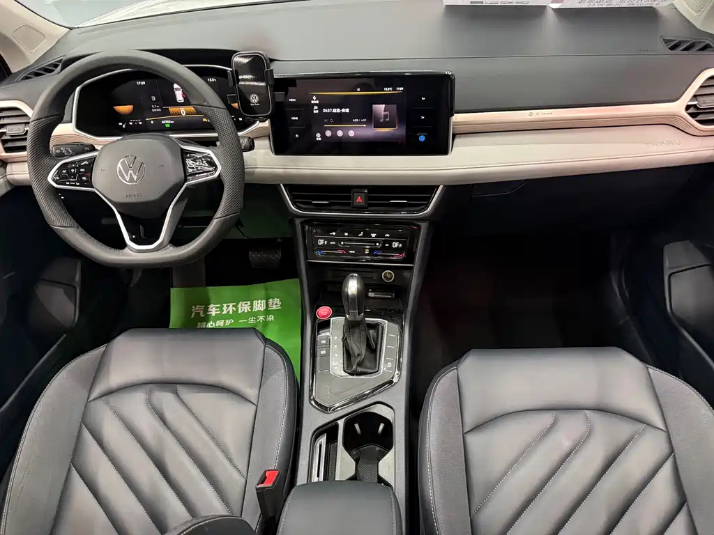Volkswagen Tharu 2023 300TSI FWD Moonlight Edition 2024 - thumbnail 6