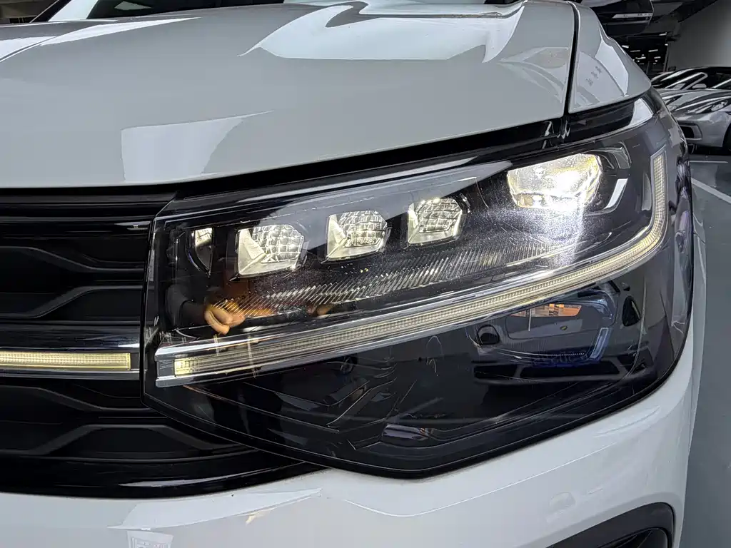 Volkswagen Tharu 2023 300TSI FWD Moon尊 Edition 2023 - thumbnail 10