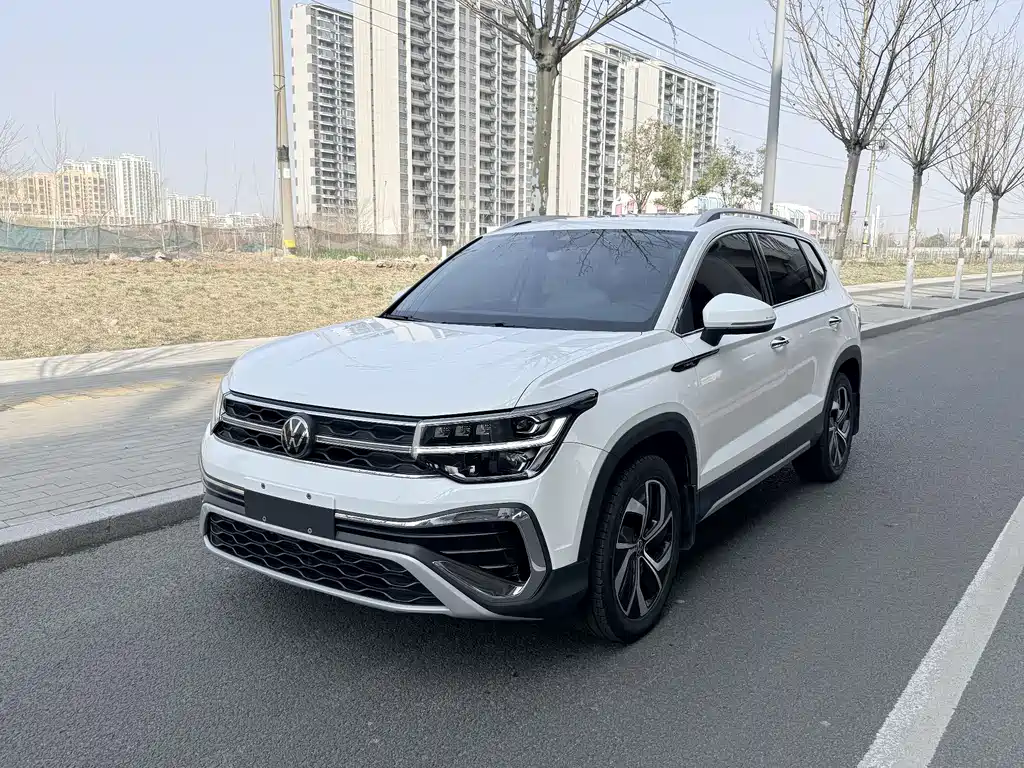 Volkswagen Tharu 2023 300TSI FWD Full Moon Edition 2024
