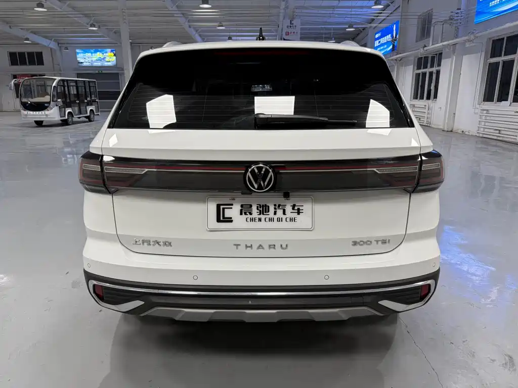 Volkswagen Tiguan 2023 300TSI FWD Full Moon Edition 2023 - thumbnail 5
