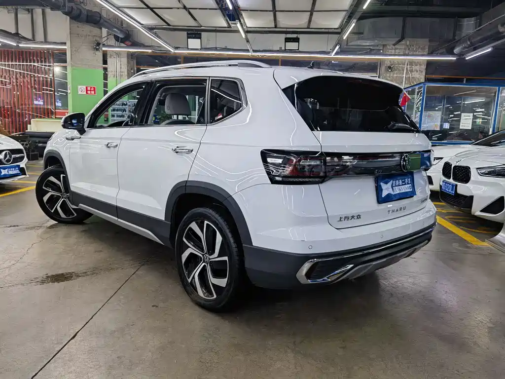 Volkswagen Tharu 2023 300TSI FWD Full Moon Edition 2023 - thumbnail 6