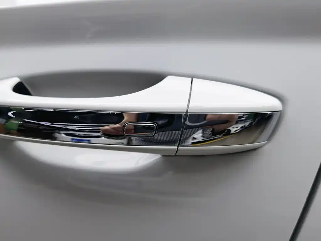 Volkswagen Tharu 2023 300TSI FWD Full Moon Edition 2023 - thumbnail 18