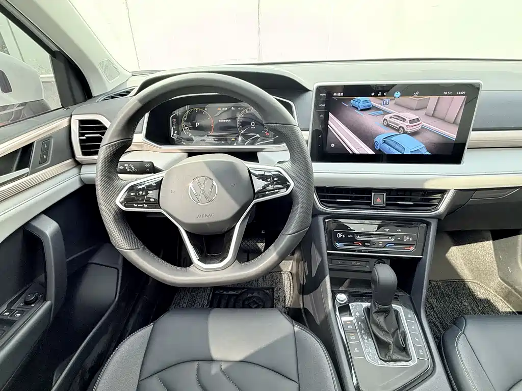 Volkswagen Tharu 2023 300TSI FWD Full Moon Edition 2024 - thumbnail 14