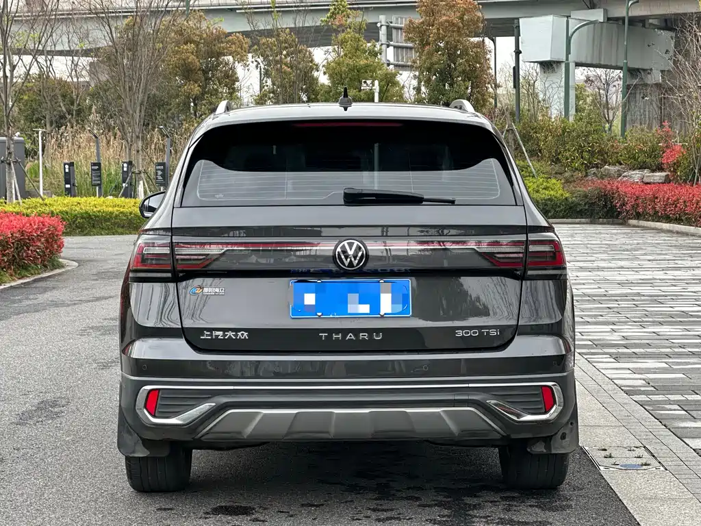 Volkswagen Tharu 2023 300TSI FWD Full Moon Edition 2023 - thumbnail 5