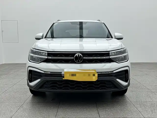 Volkswagen Tharu 2023 300TSI FWD Moonlight Edition 2024 - thumbnail 2