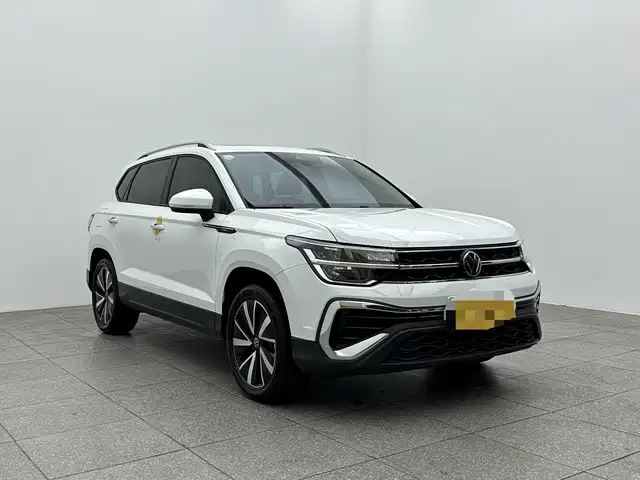Volkswagen Tharu 2023 300TSI FWD Moonlight Edition 2024 - thumbnail 3