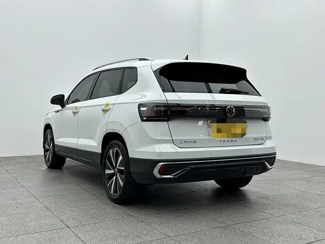 Volkswagen Tharu 2023 300TSI FWD Moonlight Edition 2024 - thumbnail 4