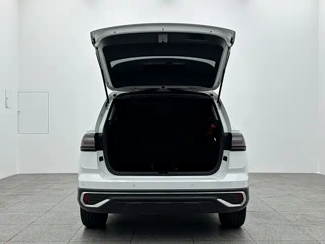 Volkswagen Tharu 2023 300TSI FWD Moonlight Edition 2024 - thumbnail 15