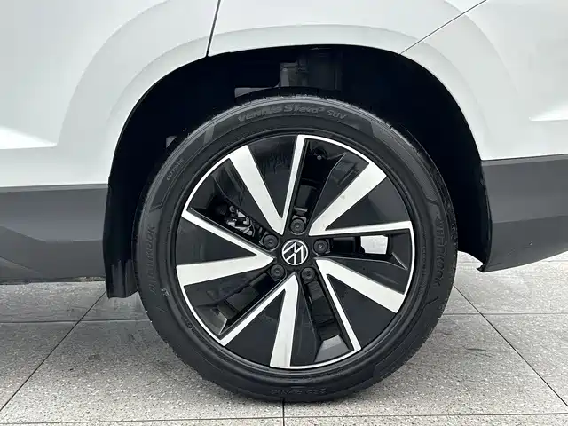 Volkswagen Tharu 2023 300TSI FWD Moonlight Edition 2024 - thumbnail 16