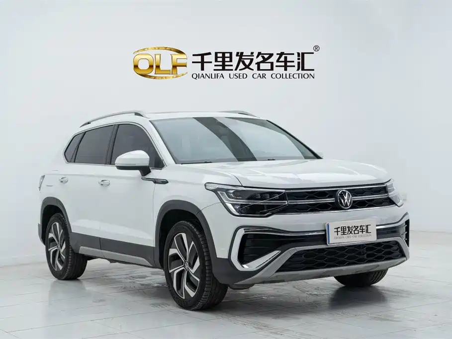 Volkswagen Tharu 2023 300TSI FWD Full Moon Edition 2023 - thumbnail 3