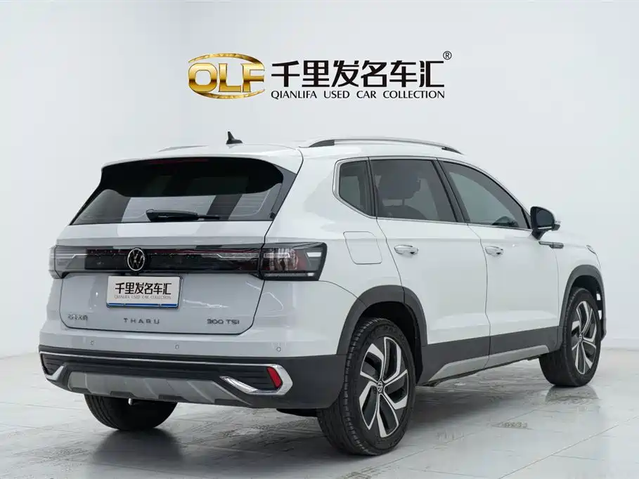 Volkswagen Tharu 2023 300TSI FWD Full Moon Edition 2023 - thumbnail 5