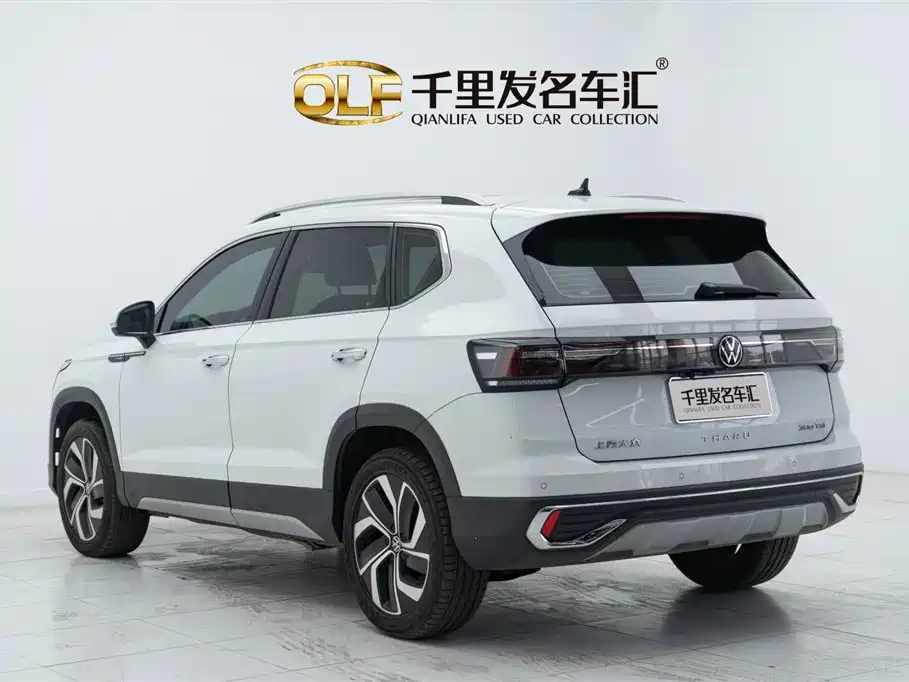 Volkswagen Tharu 2023 300TSI FWD Full Moon Edition 2023 - thumbnail 10