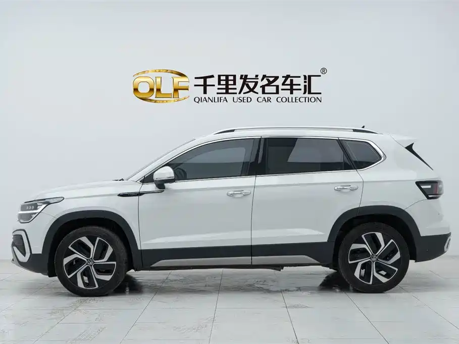 Volkswagen Tharu 2023 300TSI FWD Full Moon Edition 2023 - thumbnail 11